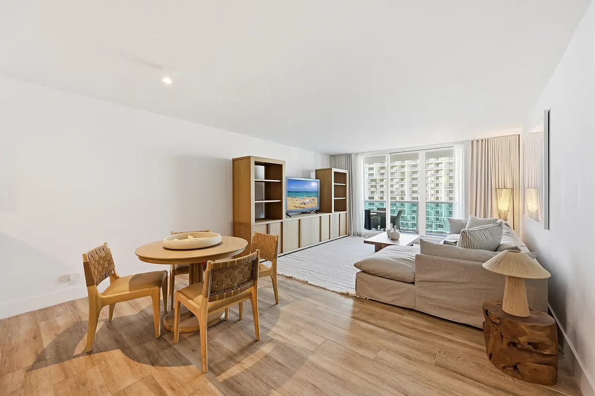 2301 Collins Avenue 1205, Miami Beach, FL – photo 2