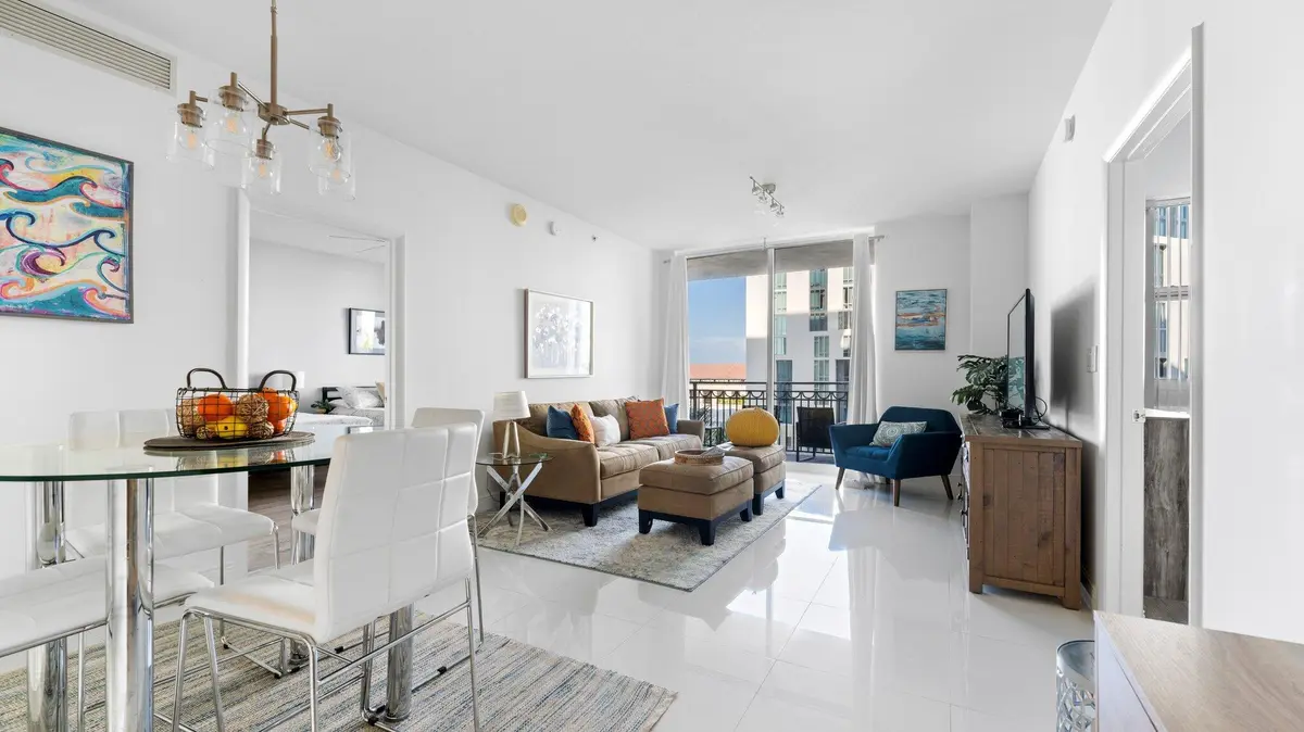 Entryway at 550 Okeechobee Boulevard 620, West Palm Beach
