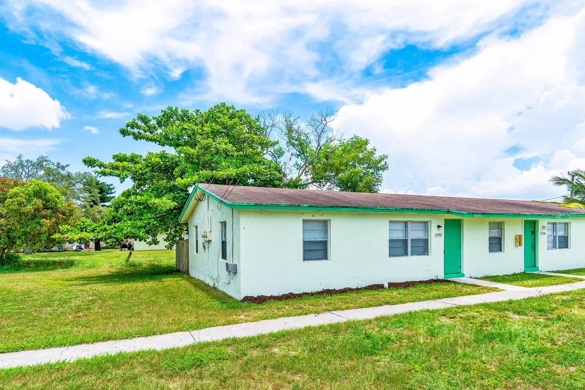 003-4790GulfstreamRoad-LakeWorthBeach-FL at 4790 Gulfstream Road, Lake Worth Beach