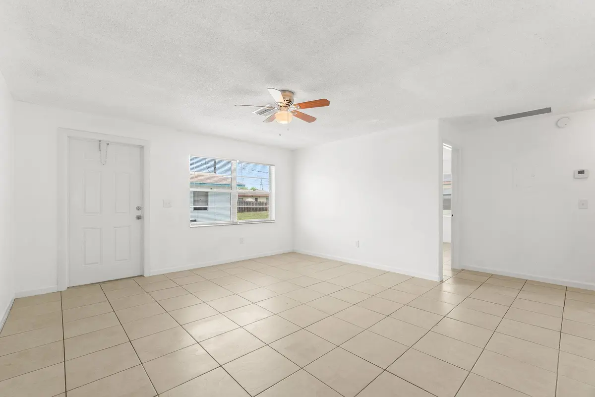 007-4790GulfstreamRoad-LakeWorthBeach-FL at 4790 Gulfstream Road, Lake Worth Beach