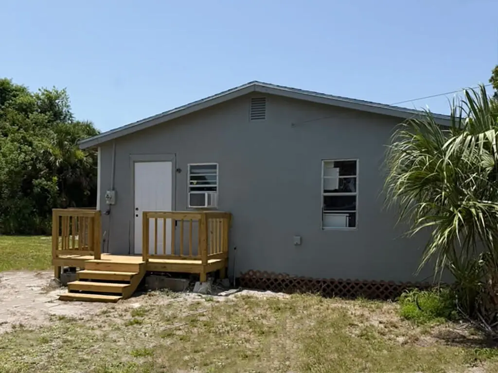 4250 29TH AVE - Back at 4250 29th Avenue, Vero Beach