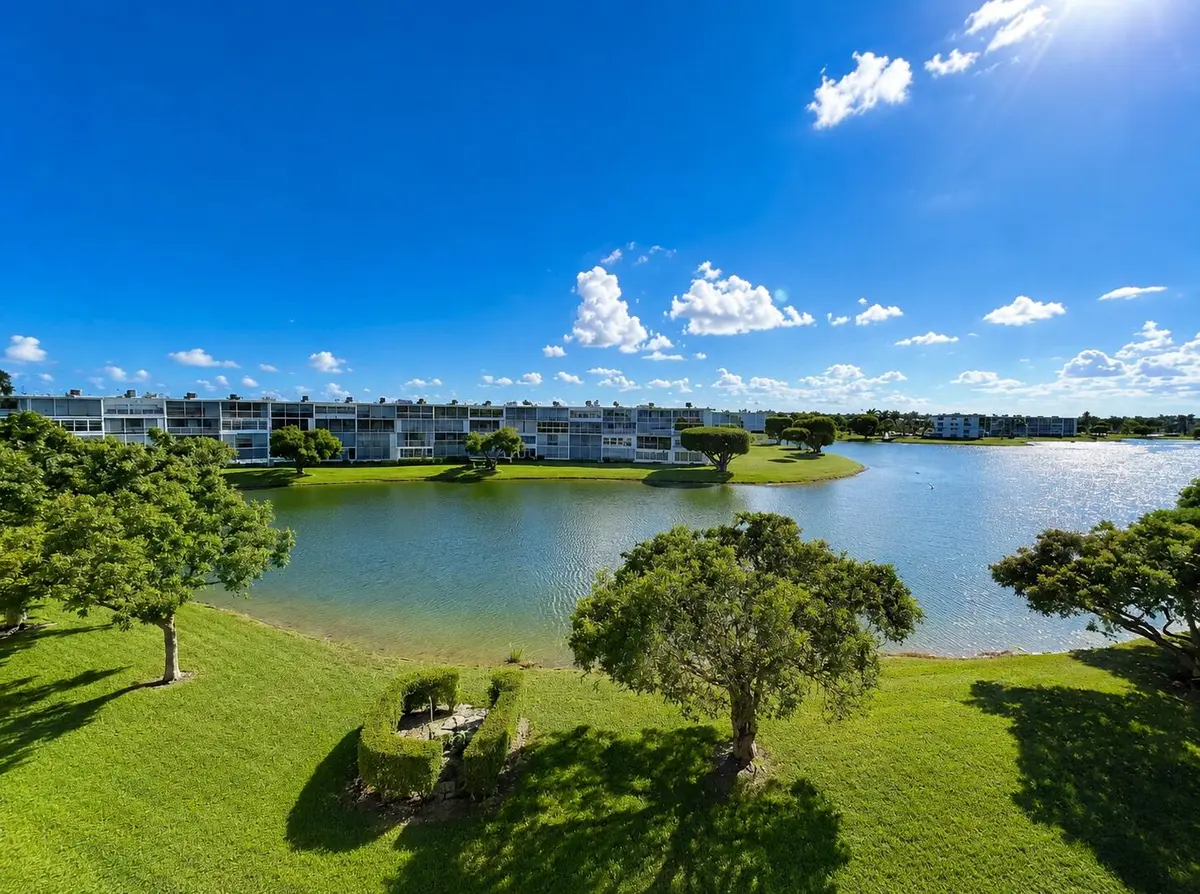 lake view at 4032 Newcastle B, Boca Raton
