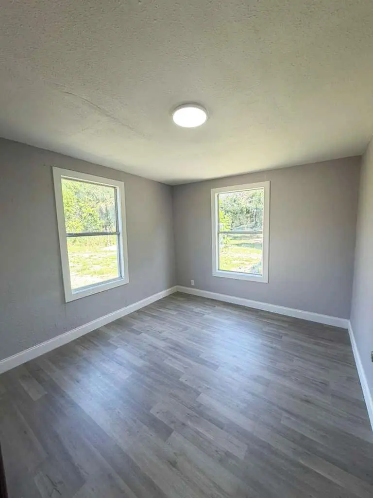 4250 29TH AVE - Room 1 at 4250 29th Avenue B, Vero Beach