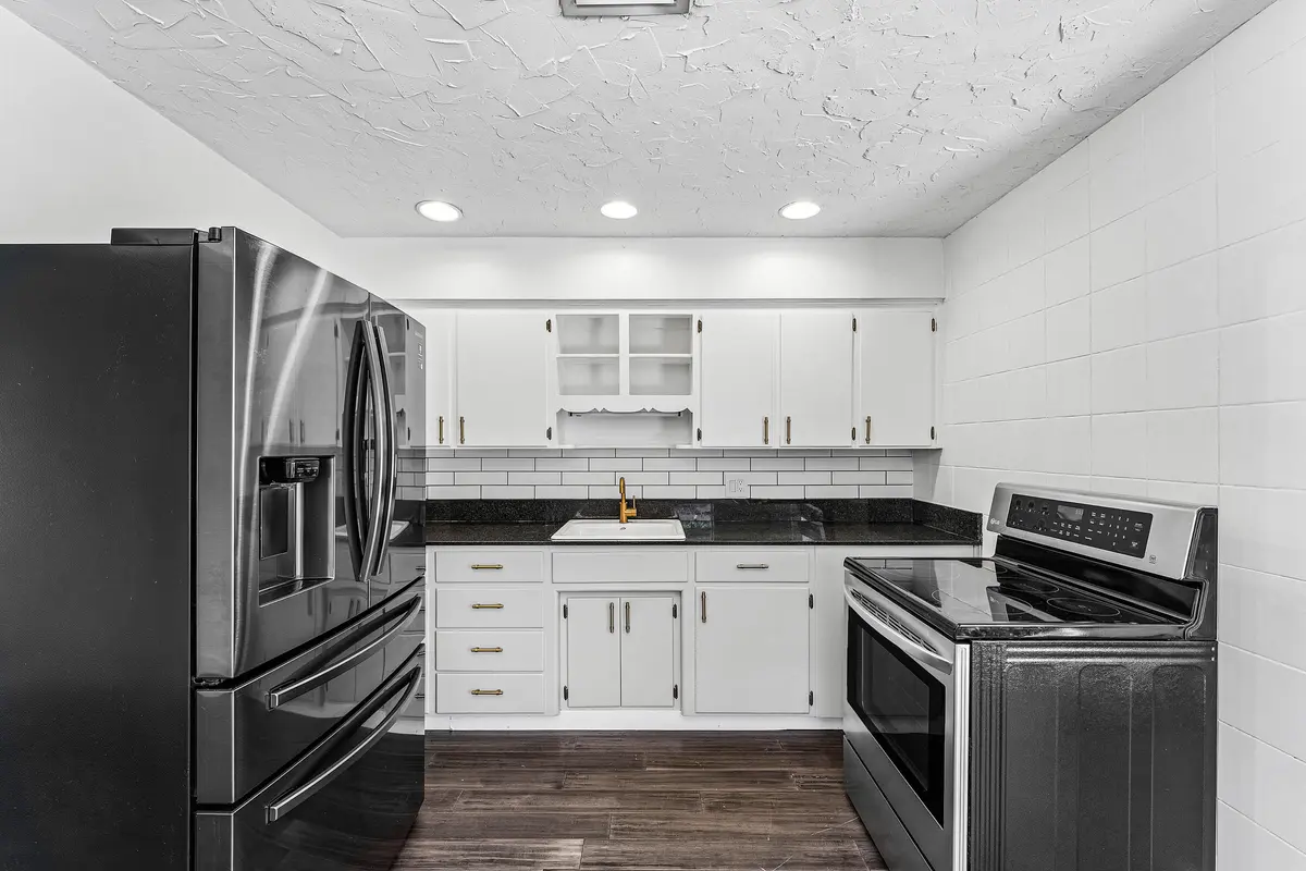 010-2105NorthFederalHighway-LakeWorthBea at 2105 N Federal Highway, Lake Worth Beach