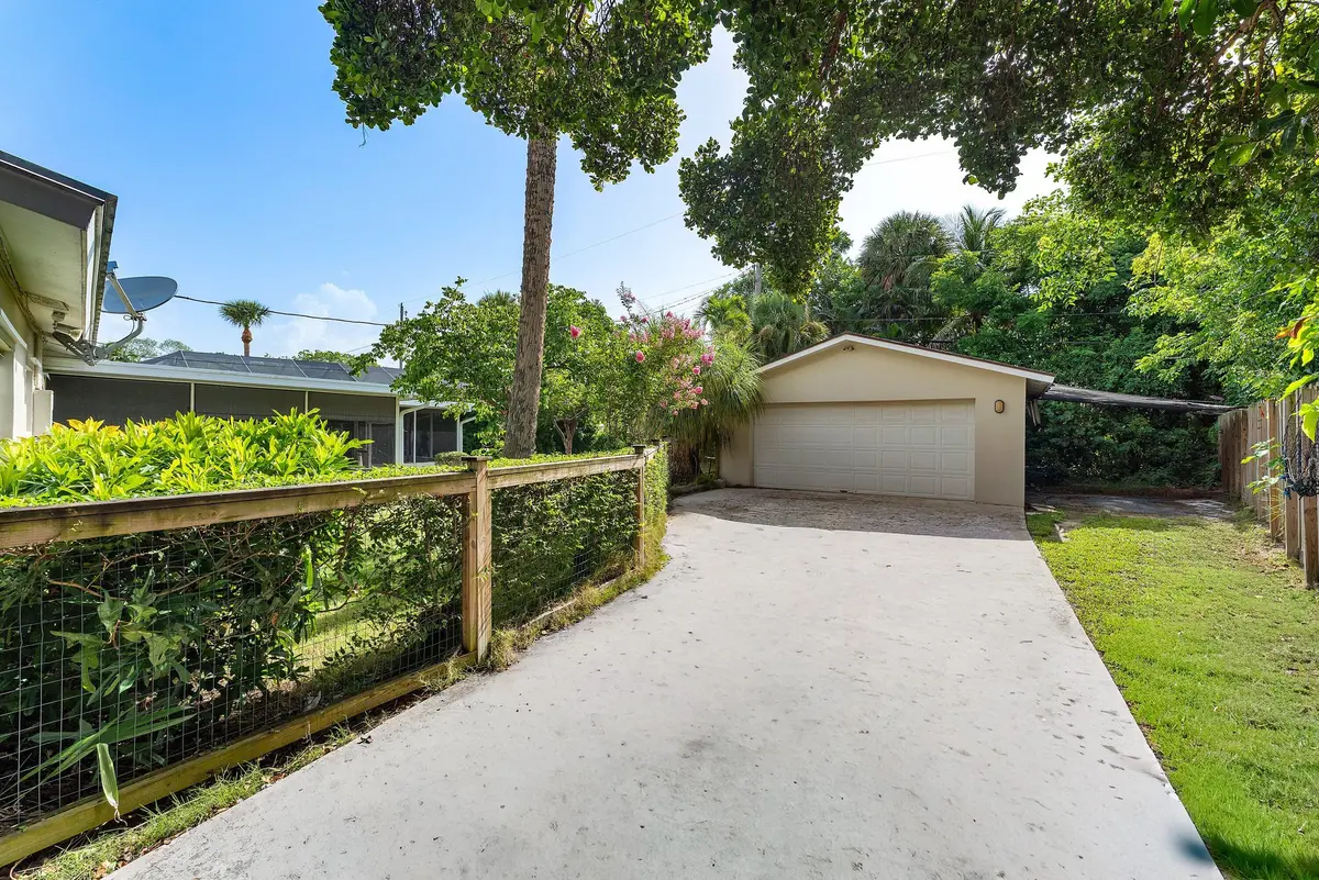 2 Car Detached Garage / Workshop at 414 S Atlantic Drive, Lantana