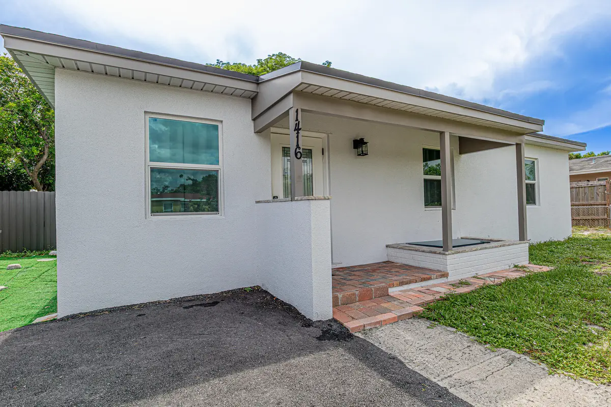 IMG_4039 at 1416 S C Street, Lake Worth Beach