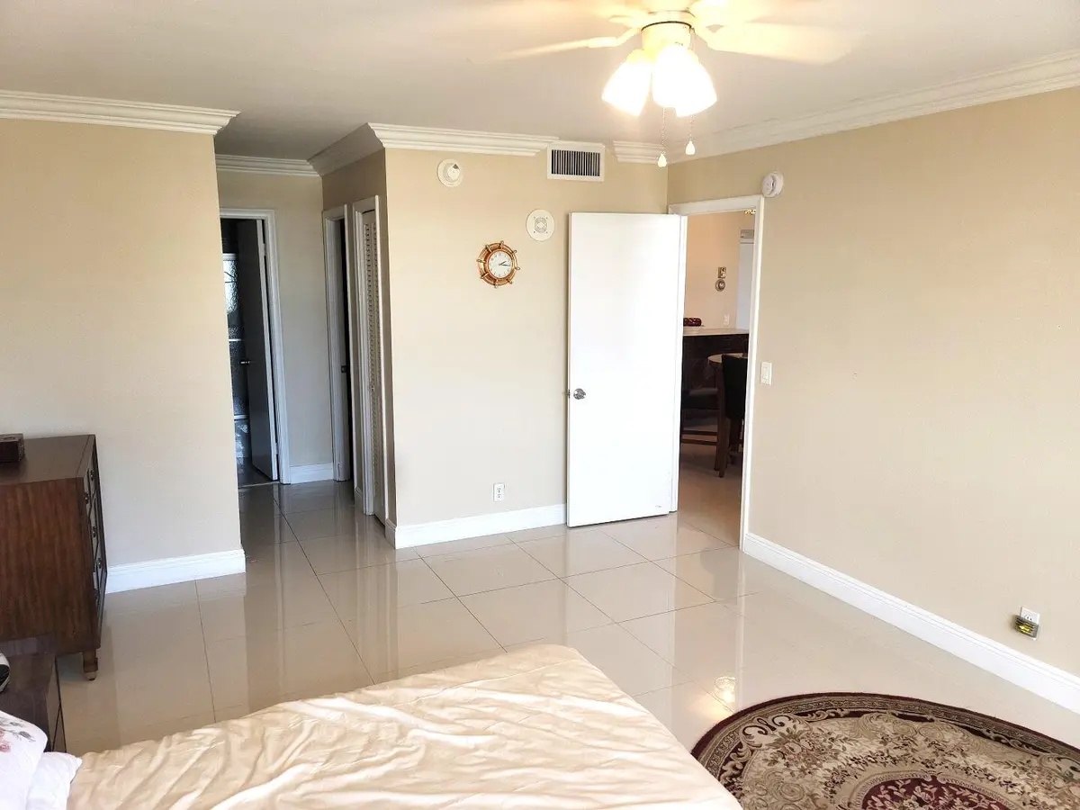 MBR 4 at 2000 S Ocean Boulevard 10k, Lauderdale-By-The-Sea