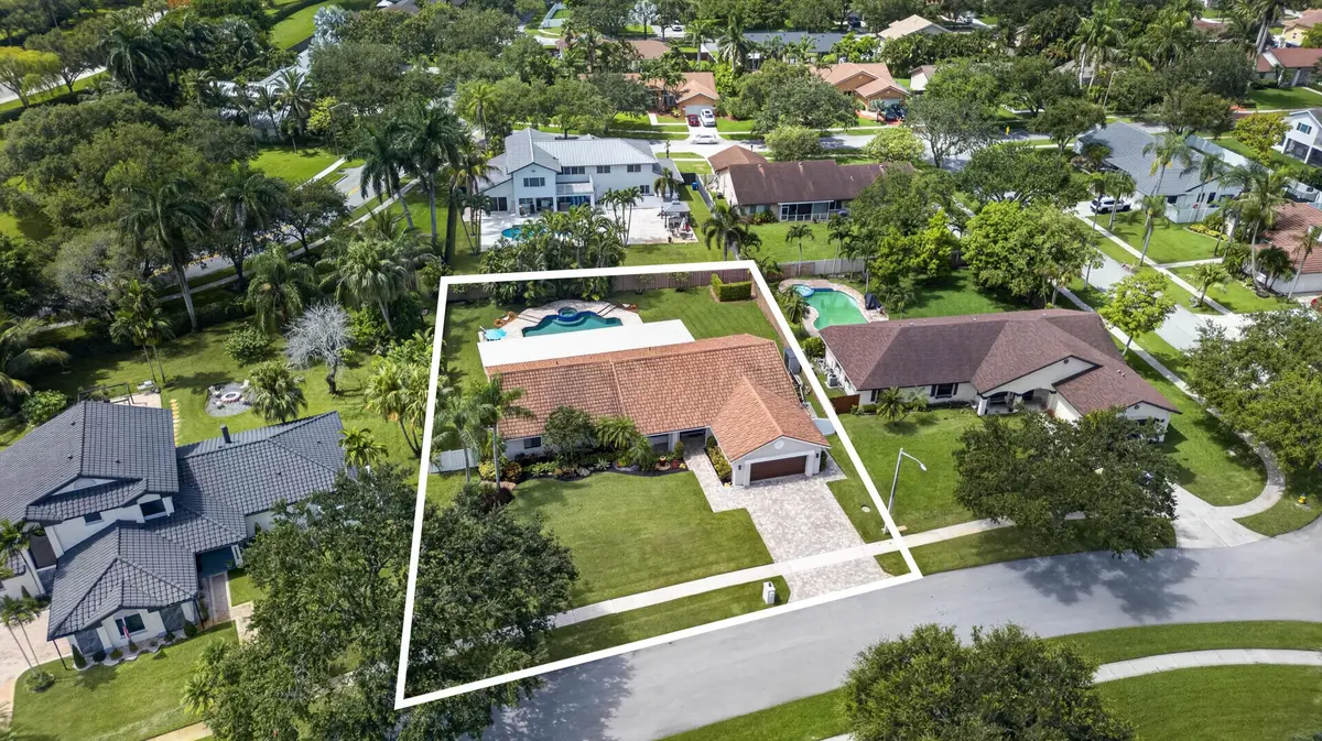 IMG_1665 at 20250 NW 5th Street, Pembroke Pines