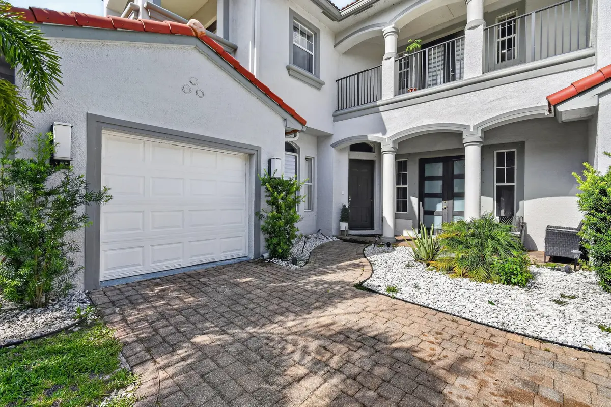 700CrestaCir(5) at 700 Cresta Circle, West Palm Beach