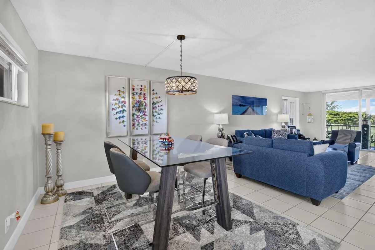 11-web-or-mls-_A7A3635 at 9923 S Hollybrook Lake Drive 305, Pembroke Pines