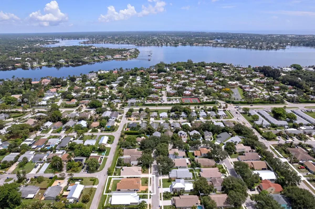 Aerial at 145 Pennock Landing Circle, Jupiter