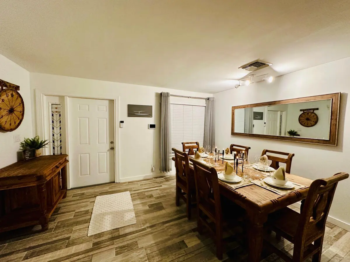 Main Living area at 528 Date Palm Drive, Lake Park