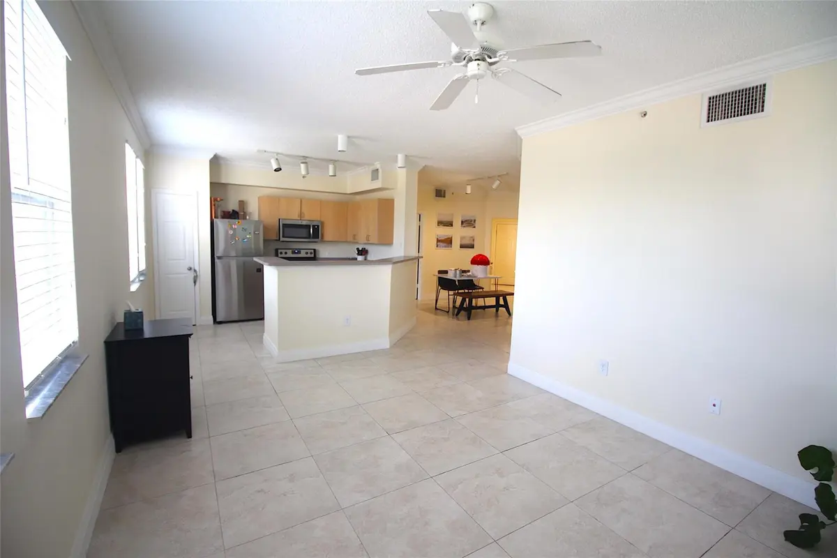 Photo 5 at 533 NE 3rd Avenue 227, Fort Lauderdale