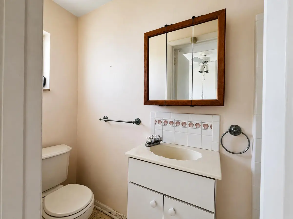 752 Oak St. Guest Bathroom at 752 Oak Street, Port St. Lucie
