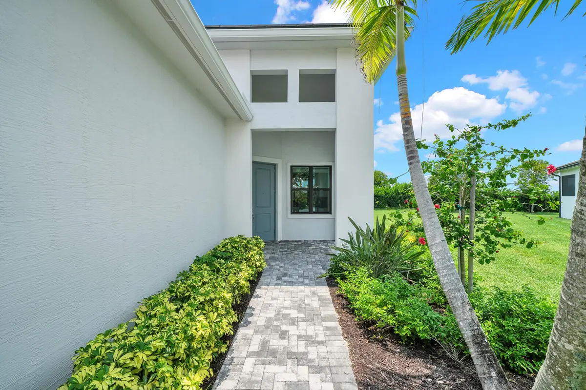 Entrance at 15851 Alys Terrace, Westlake