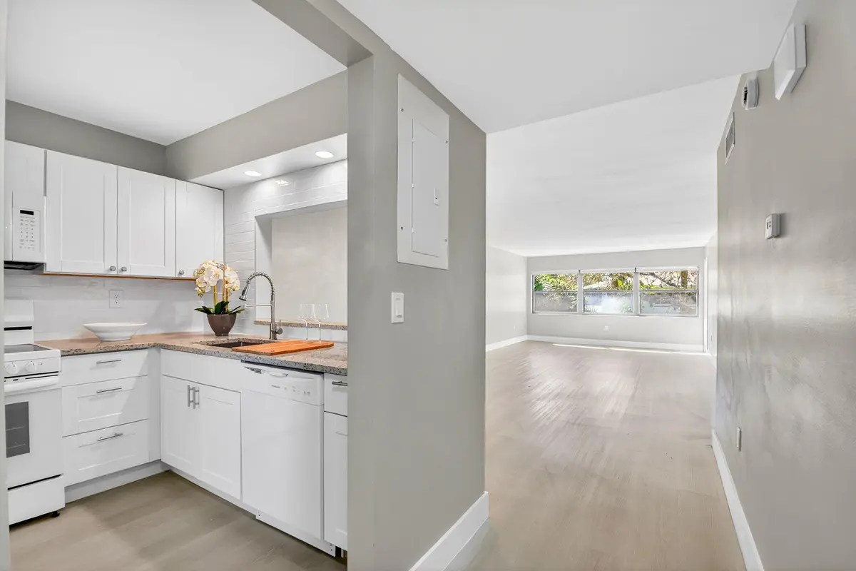 IMG_7638 at 2018 SW 29th Court 0642, Delray Beach