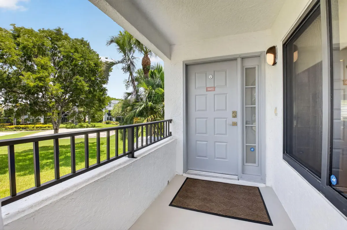 4-web-or-mls-DSC_5785 at 7665 Glendevon Lane 1605, Delray Beach