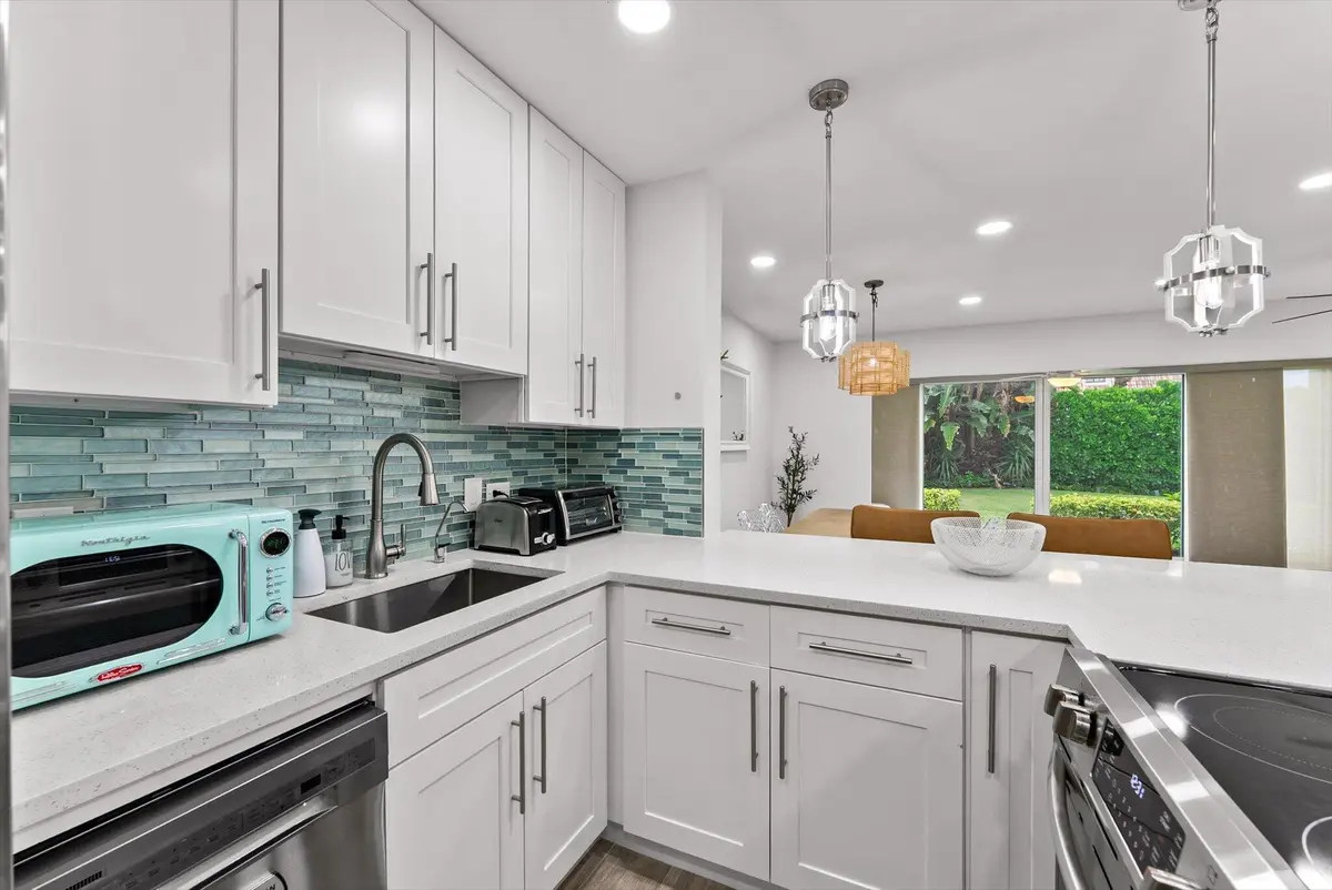 10-10 at 5720 Old Ocean Boulevard 4w, Ocean Ridge