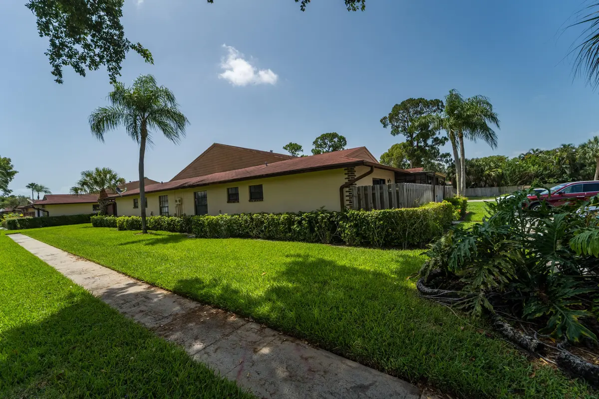4413Woodstock-7 at 4413 Woodstock Drive A, West Palm Beach