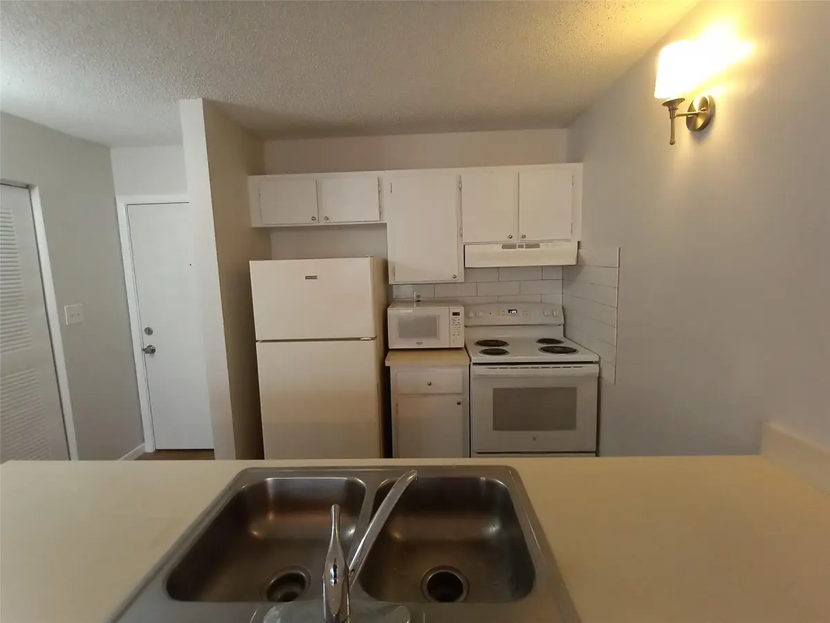 Photo 8 at 2771 Riverside Drive 511-a, Coral Springs