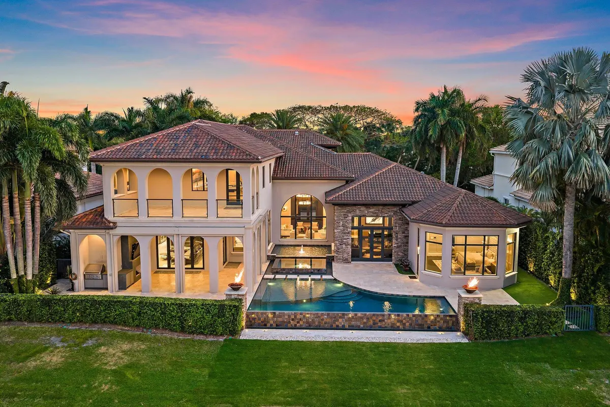 Rear Elevation at 636 Hermitage Circle, Palm Beach Gardens