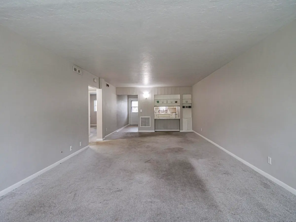 677 ROYAL PALM Boulevard 12, Vero Beach, FL – photo 4