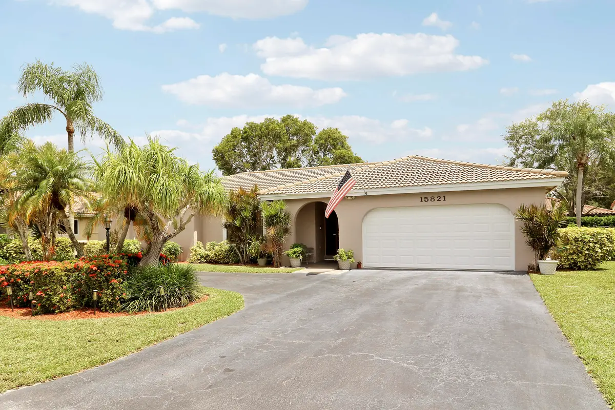 House-43 at 15821 Sedgewyck Circle, Davie