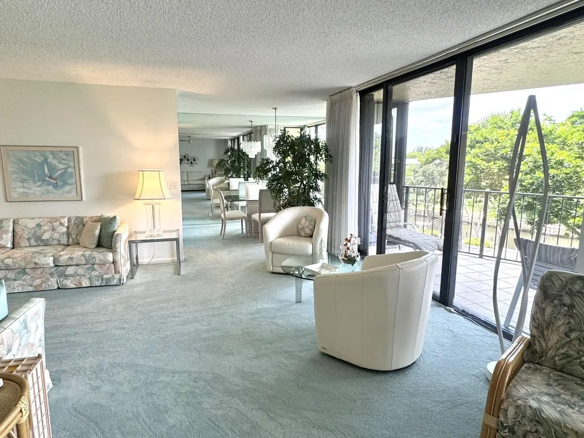 Living Rm Pic 3 at 799 Jeffery Street 4100, Boca Raton