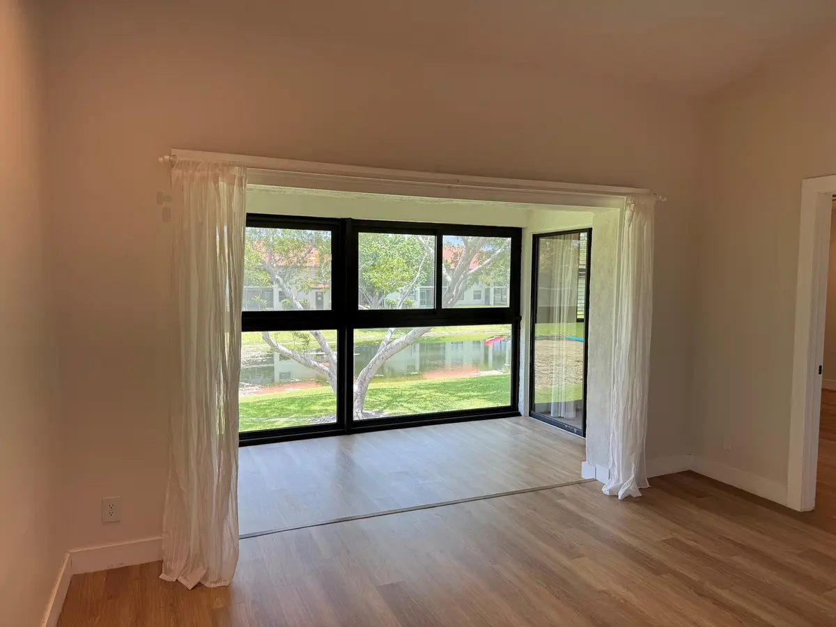 The Eclosed Patio at 606 Congressional Way, Deerfield Beach