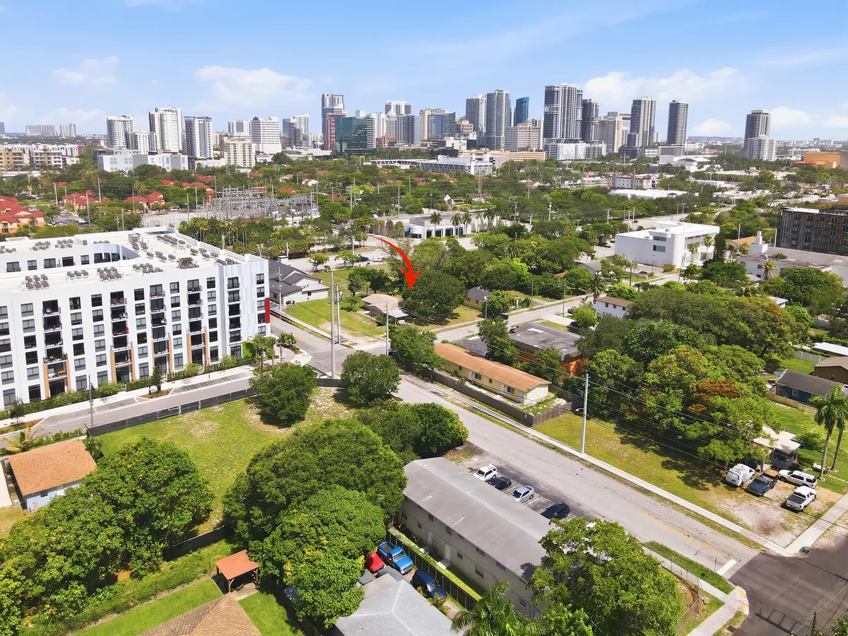 13_08_dji_fly_20260712_152246_644_178388 at 440-436 NW 7th Terrace, Fort Lauderdale