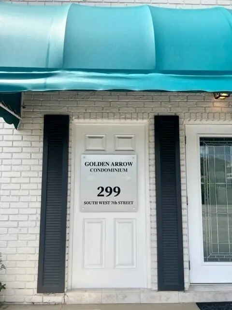 golden arrow2 at 299 SW 7th Street 1060, Boca Raton