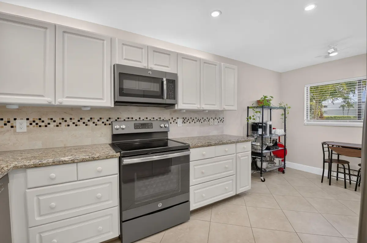 18-web-or-mls-DSC_6530 at 15075 Witney Road 112, Delray Beach