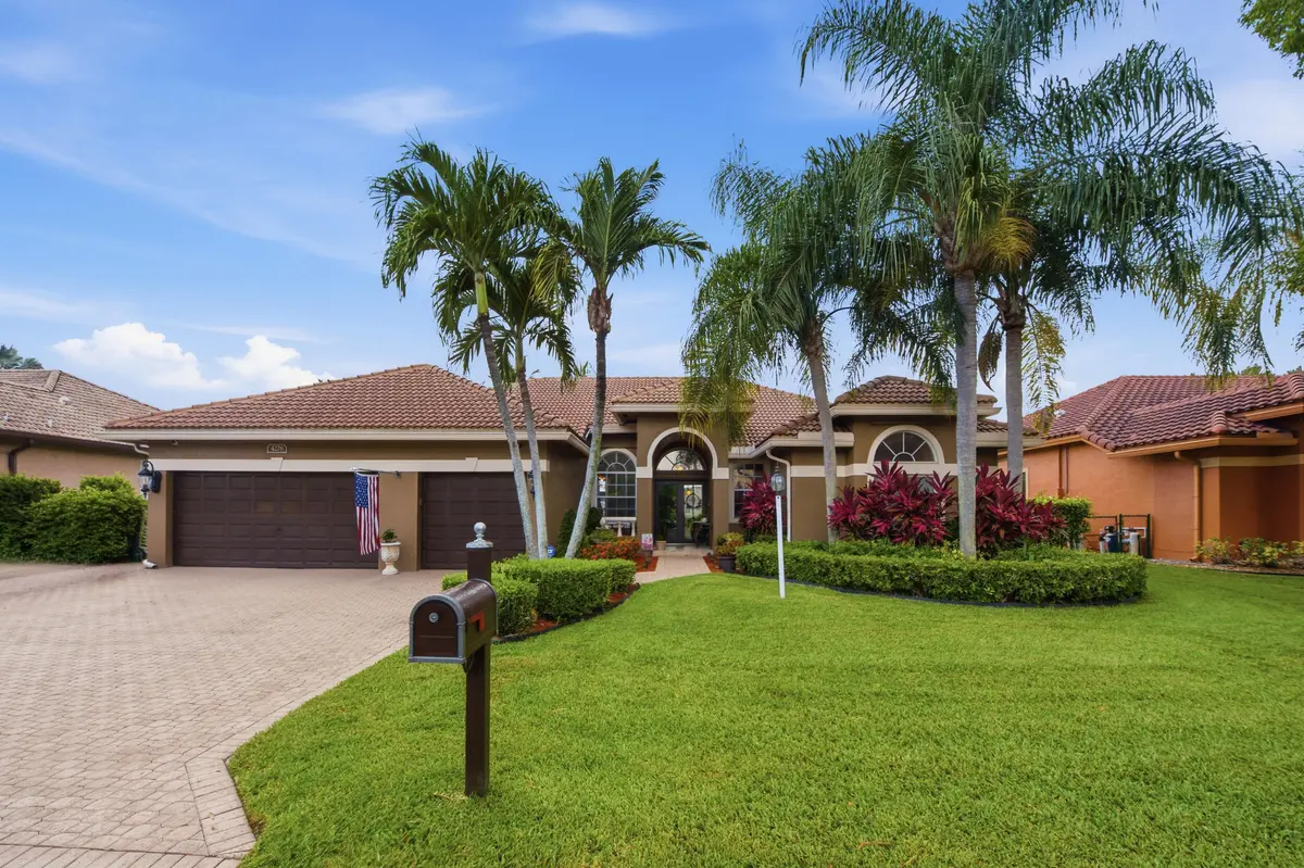 Front of the home at 4278 NW 81ST Terrace, Coral Springs
