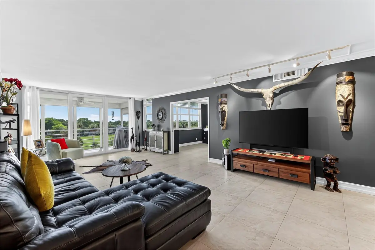 Photo 1 at 802 CYPRESS GROVE Lane 503, Pompano Beach