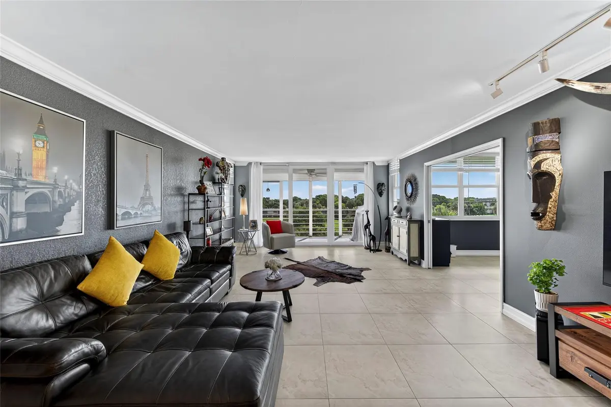 Photo 2 at 802 CYPRESS GROVE Lane 503, Pompano Beach