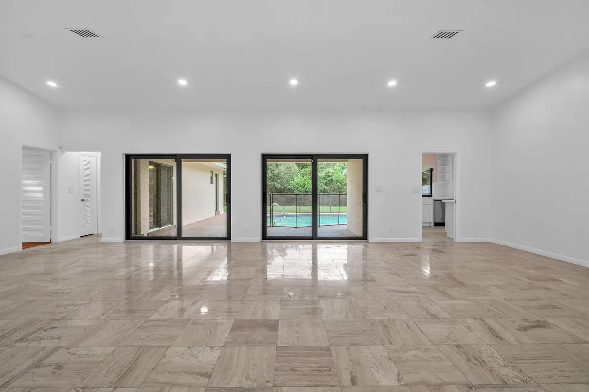 8-web-or-mls-DSC05439 at 3020 N 34TH Street, Hollywood