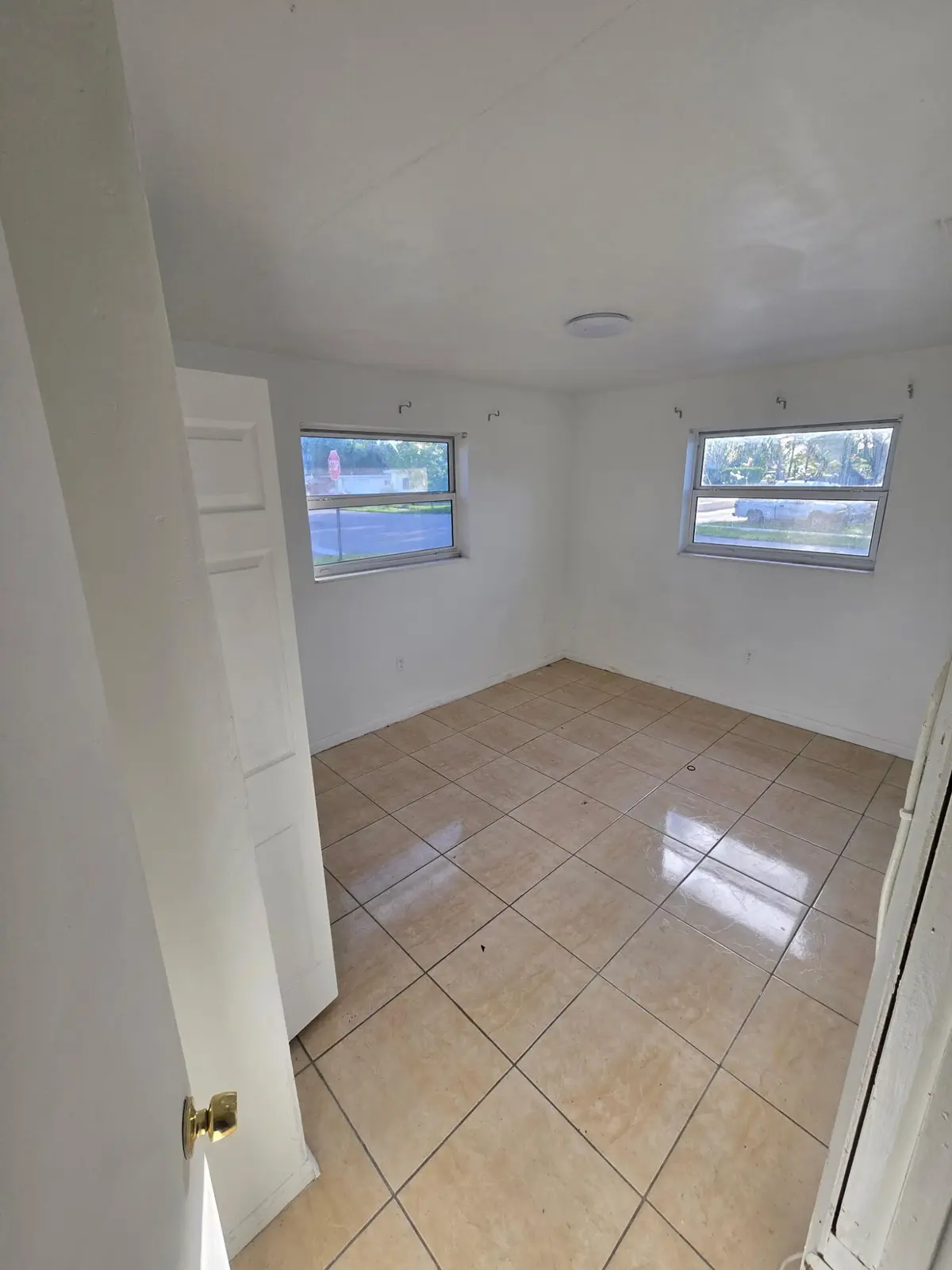 5900 GARFIELD Street E, Hollywood, FL – photo 7