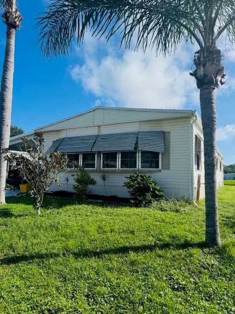 front at 19 W Caribbean, Port St. Lucie