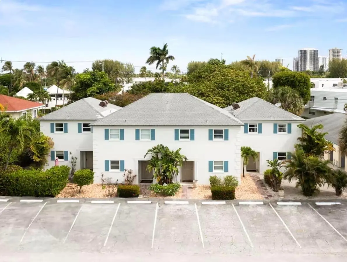 20260521175829404109000000-o at 1216 Surf Road, Singer Island