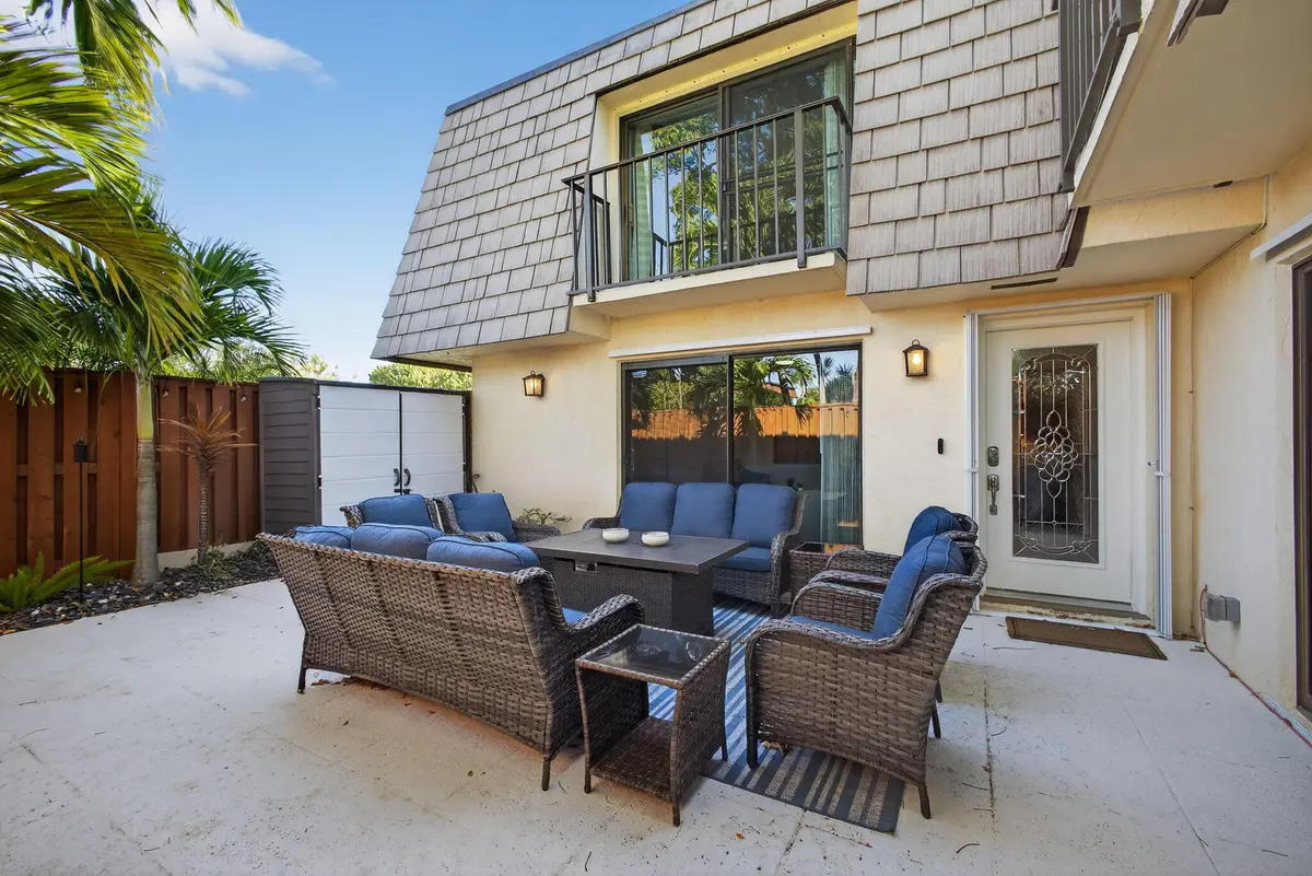 8-web-or-mls-5D1A3996 at 112 OCEAN COVE Drive, Jupiter