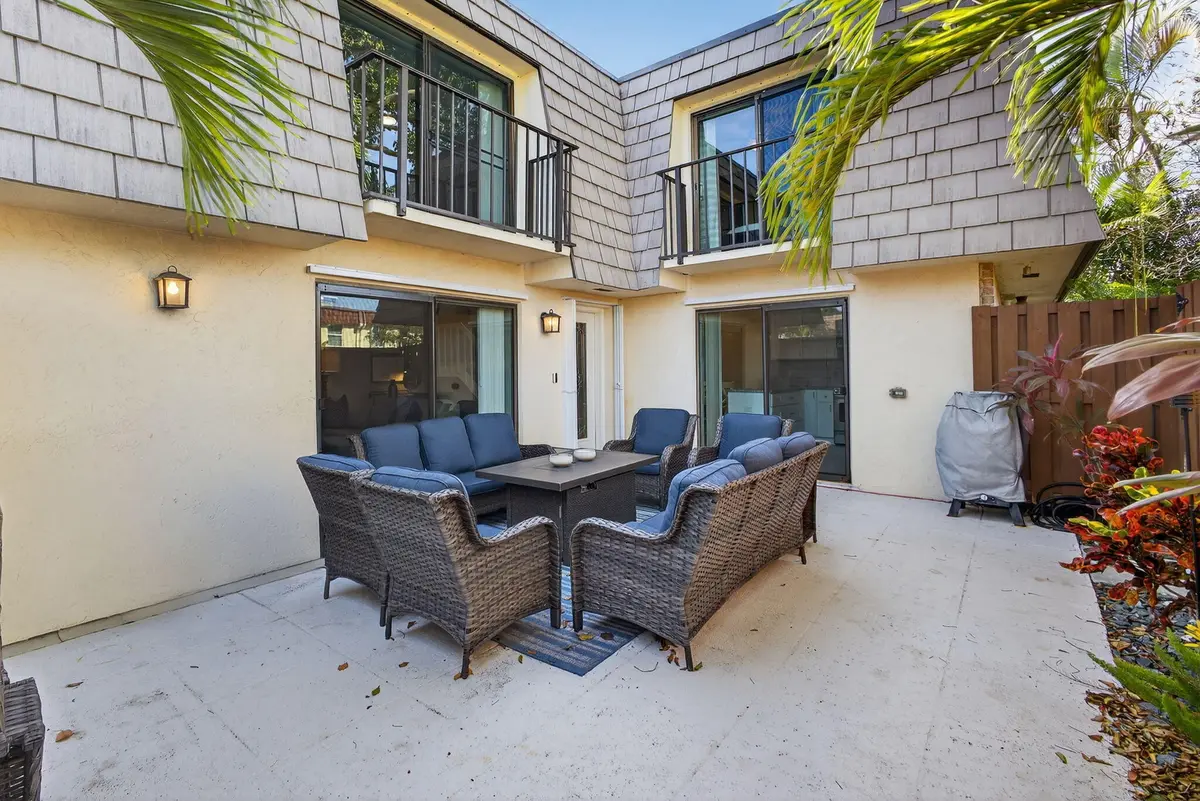 10-web-or-mls-5D1A4003 at 112 OCEAN COVE Drive, Jupiter