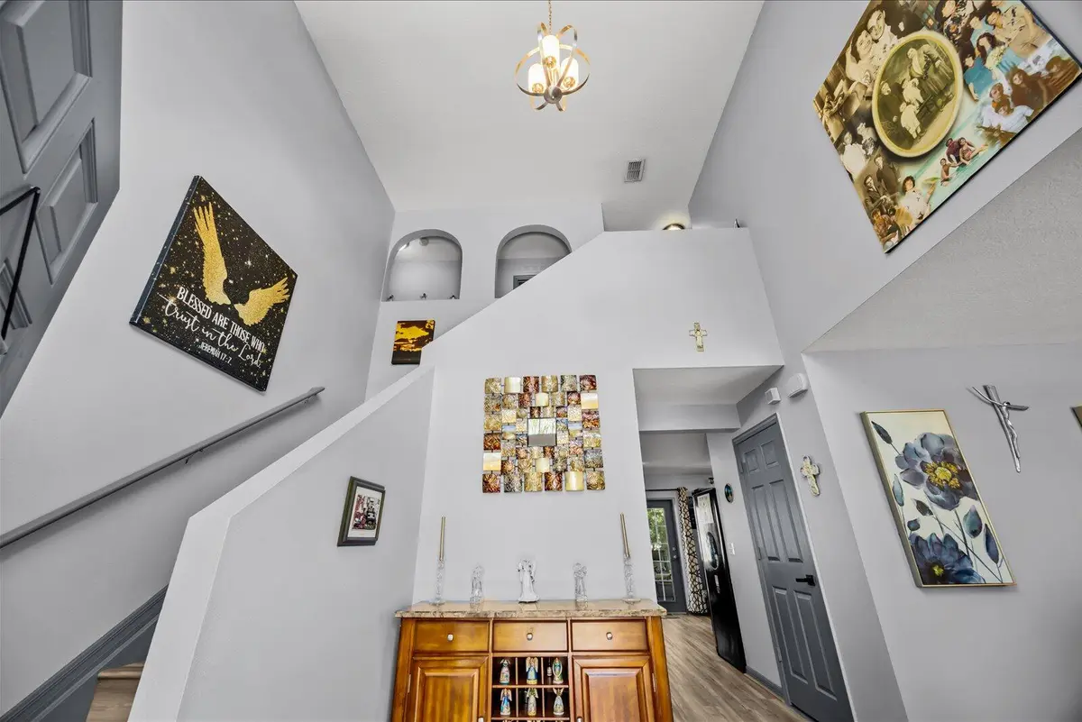 07-ev in-5 at 813 Evernia Street, Sebastian