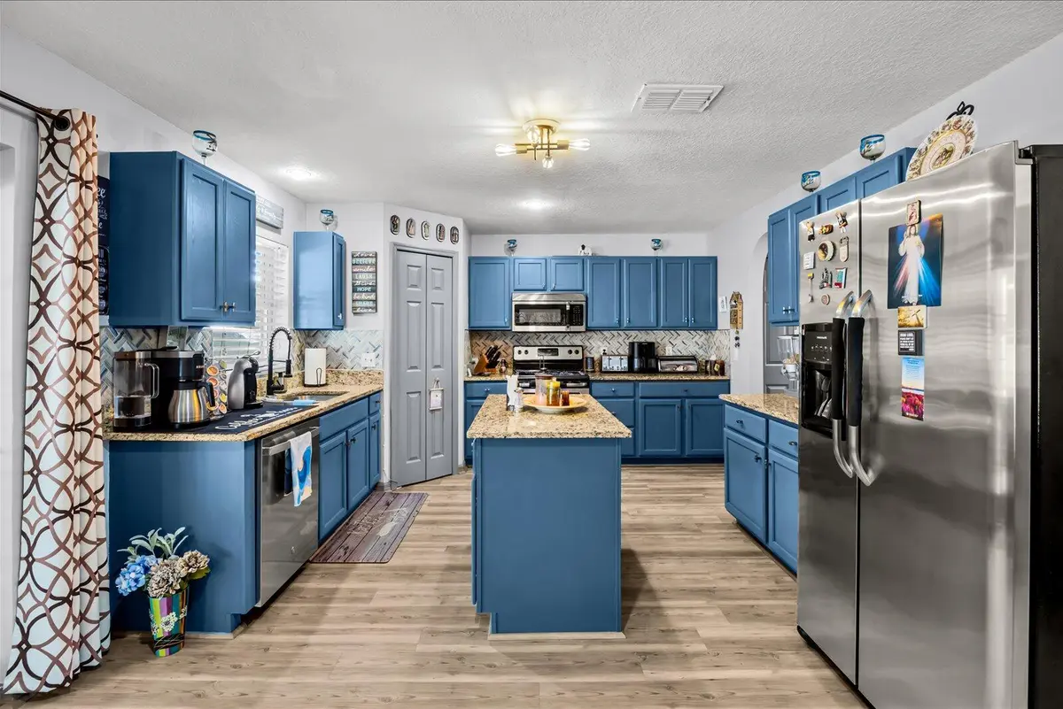 15-ev in-13 at 813 Evernia Street, Sebastian