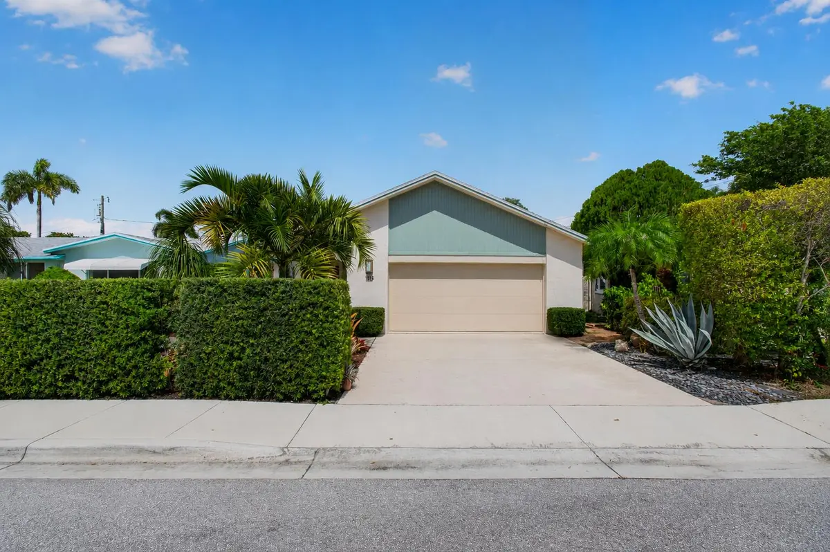 2 Car Garage at 1315 N Lakeside Drive, Lake Worth Beach
