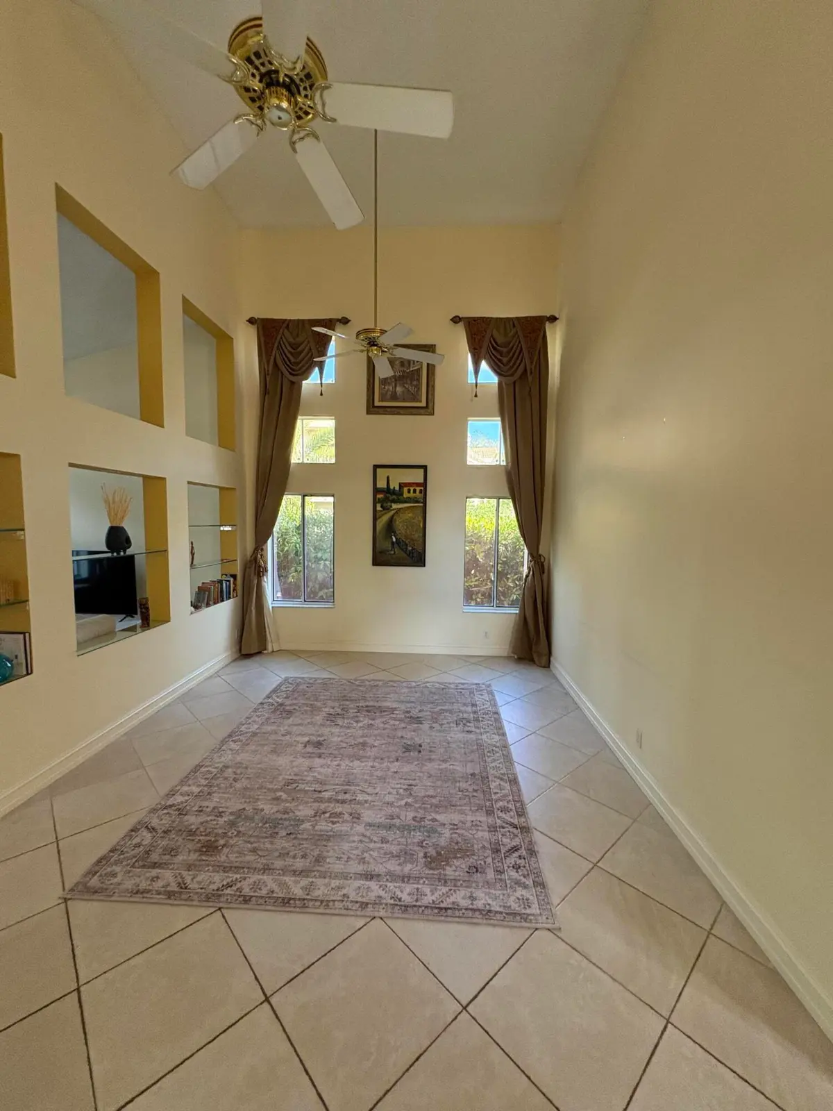 28CE3A98-4EE8-4F57-8498-5A4A1CEF7060 at 10019 NW 5 Street, Plantation