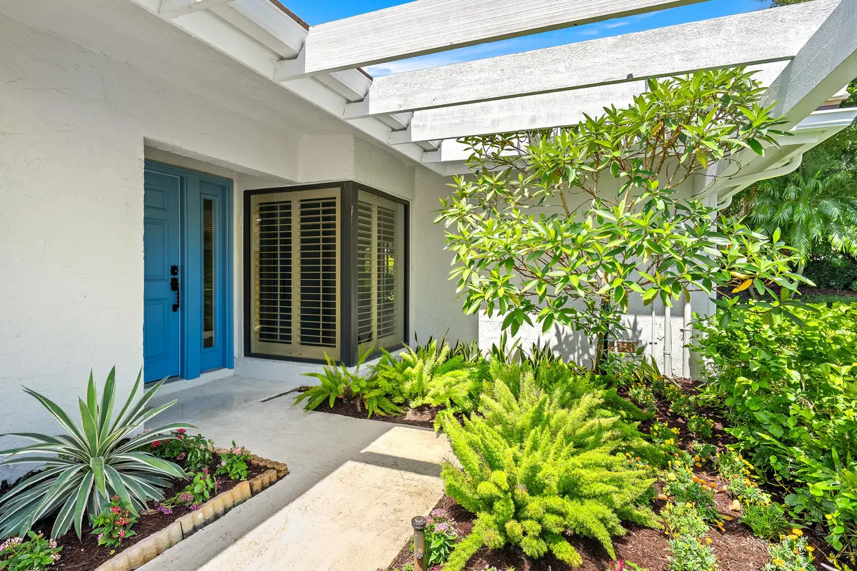 Front Entrance at 3644 Freshwater Drive, Jupiter