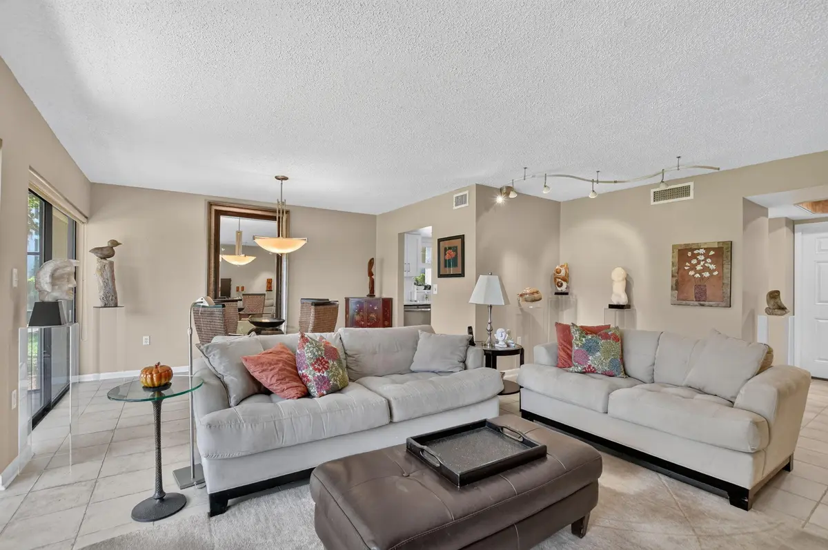 7-web-or-mls-DSC_6224 at 6852 Willow Wood Drive 505, Boca Raton