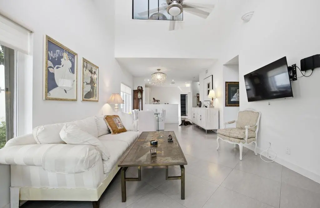 fam rm2 at 5544 Fox Hollow Drive, Boca Raton