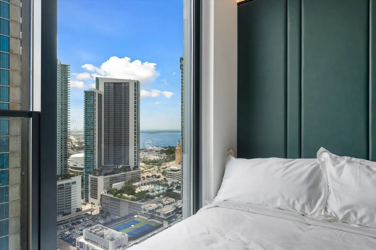 Studio Bed View at 20 NE 11th Street EXPH06A, Miami