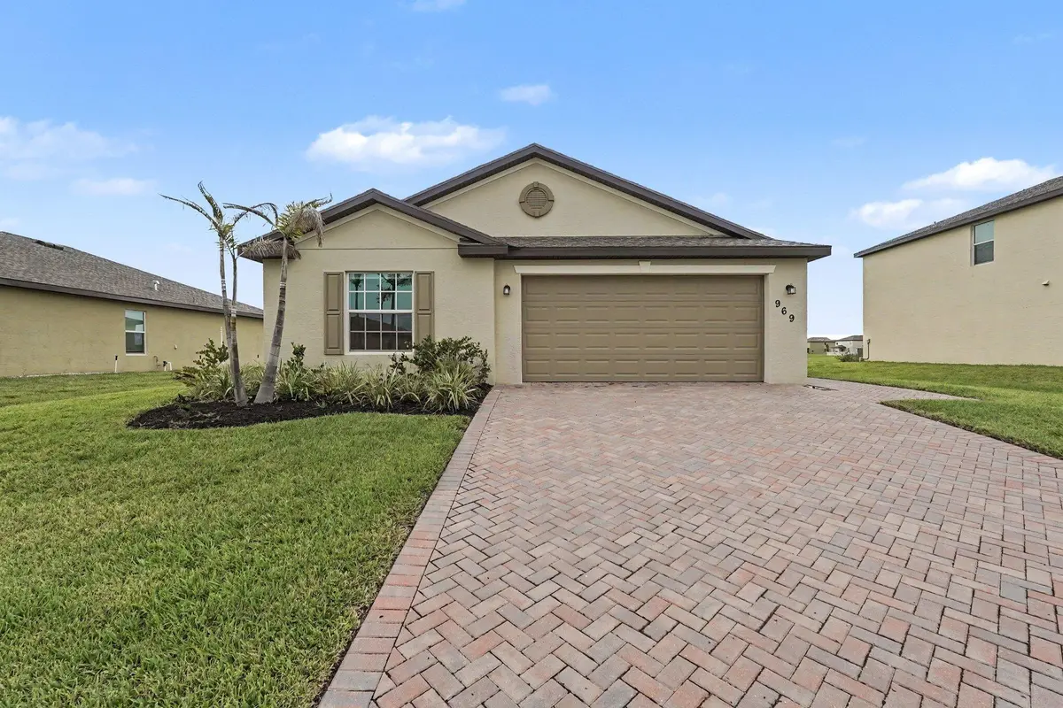 006_file_2127 at 969 Bent Creek Drive, Fort Pierce